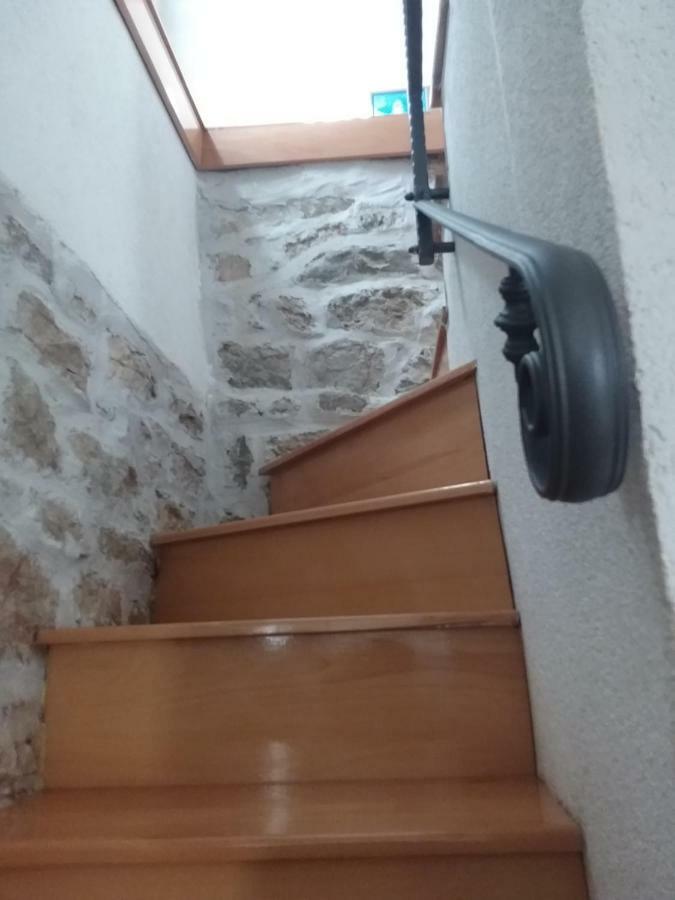 Holiday Home Jadric Osoje Ngoại thất bức ảnh